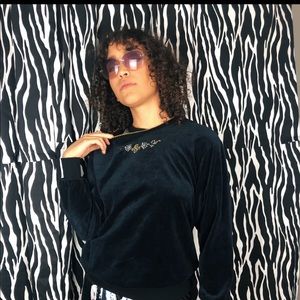 Black Velour Pullover Sweater/Sweatshirt